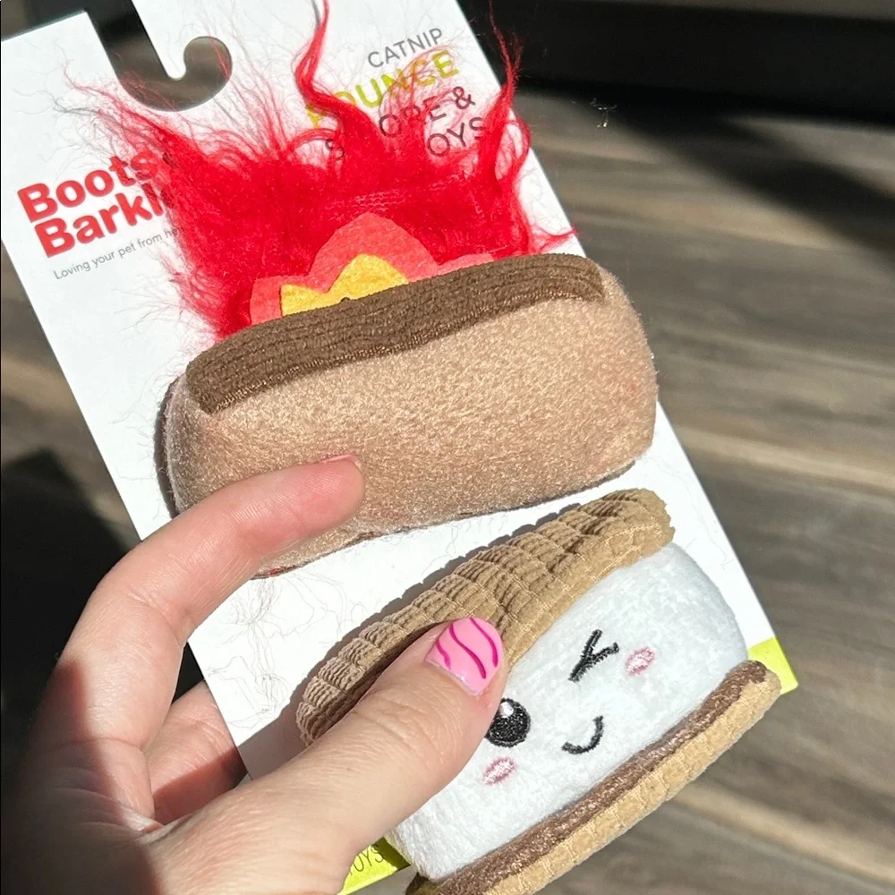 NWT Boots & Barkley Catnip S'mores Toys